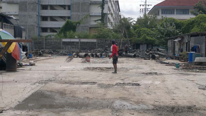 ก่อสร้าง — สิงหาคม 2555